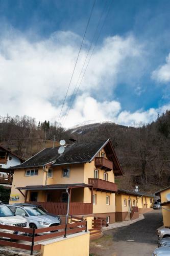 Hostal Haus Alpenblick M�lltal