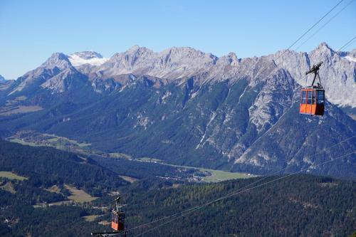 Hotel Pension Tyrol
