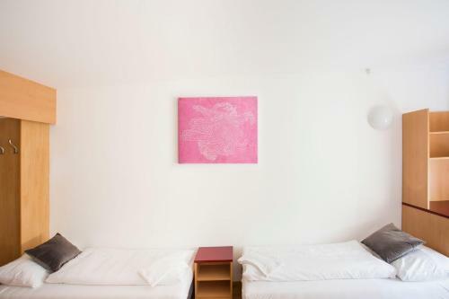 Westbahnhof Hostel One