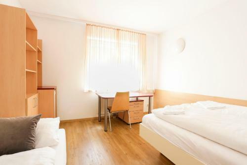 Westbahnhof Hostel One