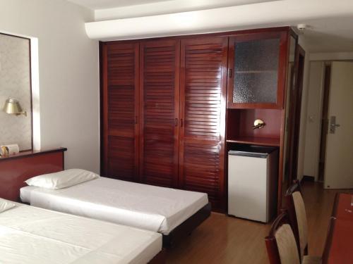 Ero's Apart Hotel
