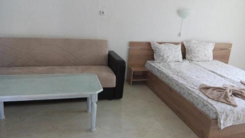 Hostal Guest Rooms Oasis 2