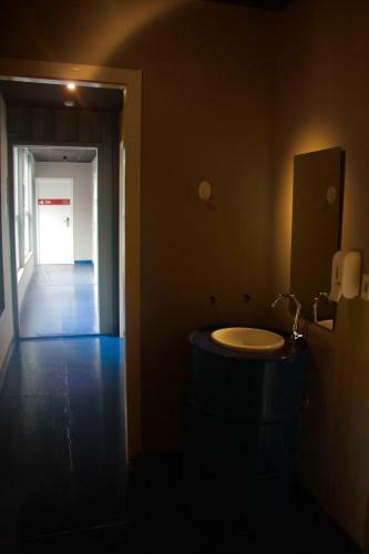 Tetris Container Hostel