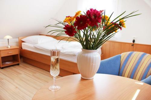 Hostal Hotel Pension Kirschstein