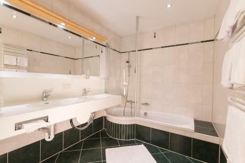 Hotel Sch�tterhof