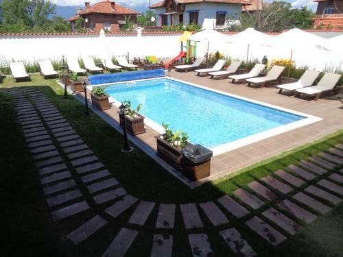 Hostal Einstein House & Spa