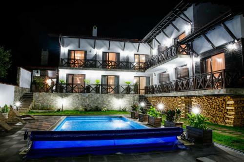 Hostal Einstein House & Spa