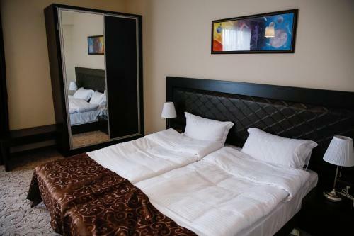 Hostal Einstein House & Spa