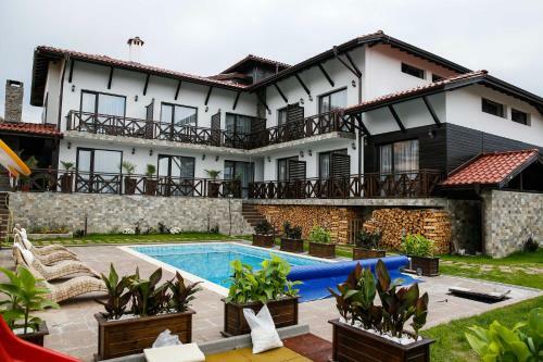 Hostal Einstein House & Spa