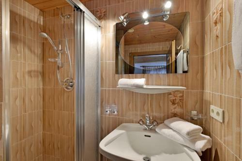 Apartamento Appartementhaus Kostenzer