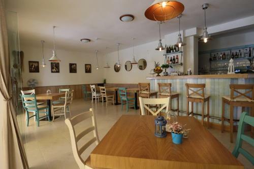 Hostal Sunshine Family Hotel
