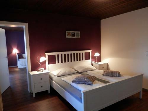 Dahoam By Sarina - Hotel & Suites