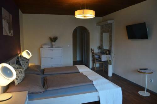 Dahoam By Sarina - Hotel & Suites