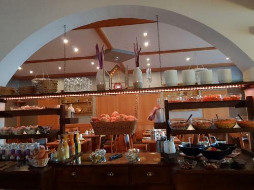 Dahoam By Sarina - Hotel & Suites