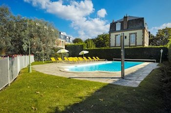 La Closerie C�t� Casino - Residence