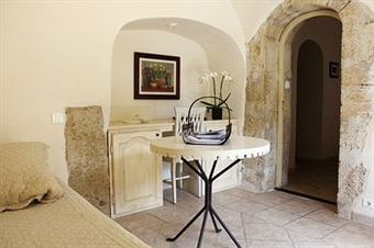 Hotel Abbaye De Sainte Croix