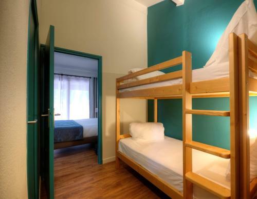 Hotel Logis Domaine De Roquerousse