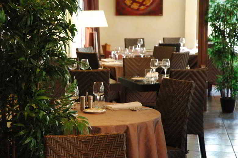 Inter-hotel Hostellerie Des Pins