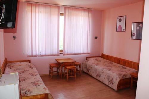 Hostal Ilona House