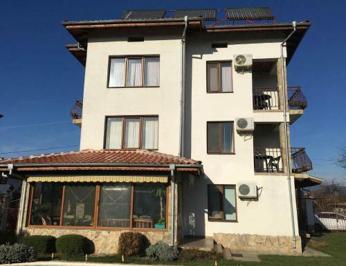 Hostal Ilona House