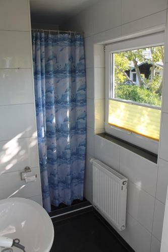 Hostal Pension Middel