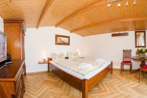 Hostal Pension Middel