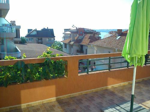 Hostal Summer Sz Guest House