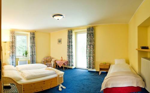 Euro Youth Hotel & Krone