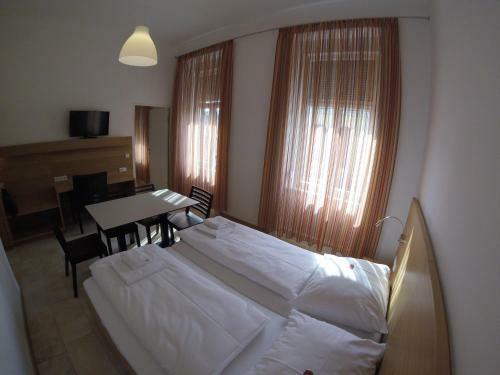 Hotel Aton