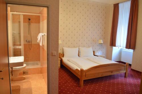 Bed & Breakfast Pension Walzerstadt