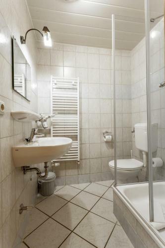 Hostal U-nautic Restaurant & Pension