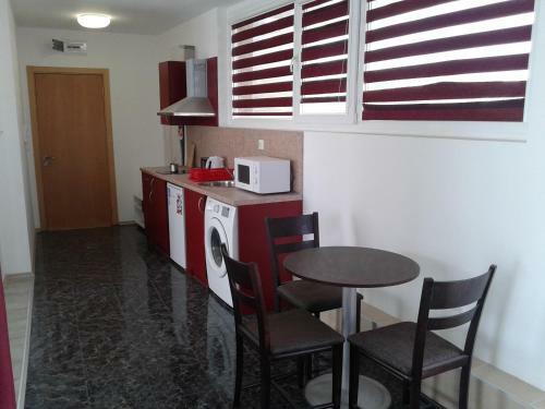 Apartments Kaloyan