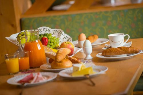 Hostal Alpenpension Lackenbauer