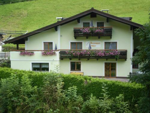 Bed & Breakfast Pension Herzoggut