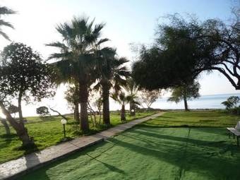 Sandy Beach House 14