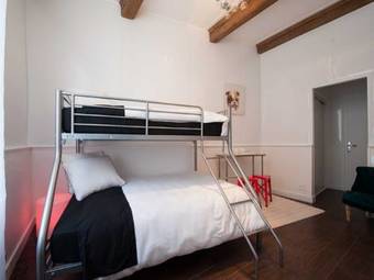 Bed & Breakfast Aux Portes D'honneur