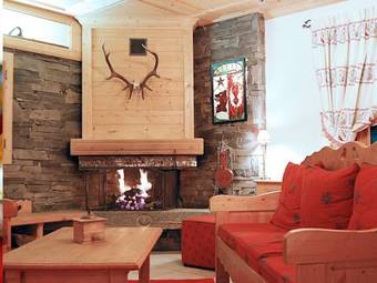 Hotel Alt� N�v�