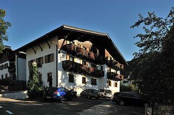 Bed & Breakfast Garni Erna