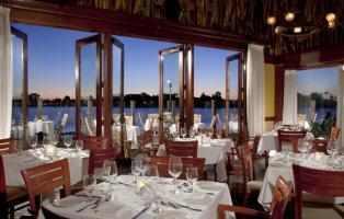 Hotel Paradise Point Resort And Spa