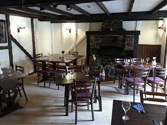 Hostal The Crown Inn