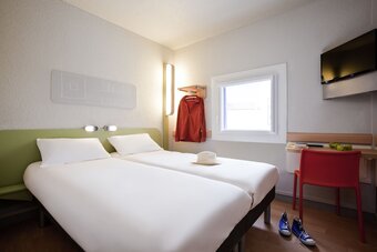 Hotel Ibis Budget Pontault Combault Rn4 Marne La Vallée