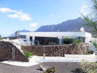 Famara Bungalow, Hibiscos