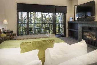 Hotel Black Rock Oceanfront Resort - Two Bedroom