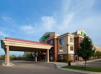 Holiday Inn Express Hotel  Suites Detroit - F