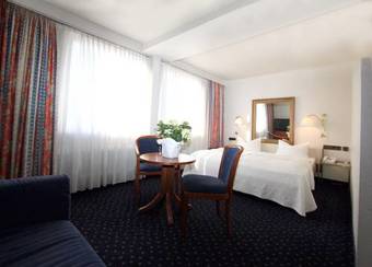 Hotel M�nig