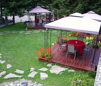 Albergue Heraldic Club Hotel