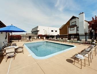 Hotel Hawthorn Suites Dayton North