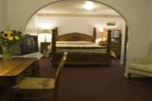 Historic Cary House Hotel