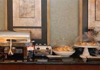 Hotel Comfort Suites