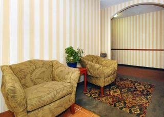 Hotel Quality Inn & Suites